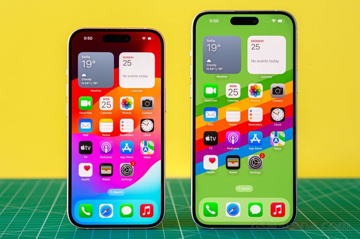 Это iPhone 16 в белом и черном. Инсайдер опубликовал качественное изображение iX