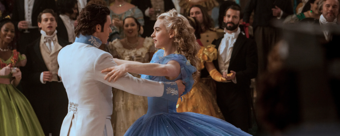 кадры из фильма Золушка" 2015 года