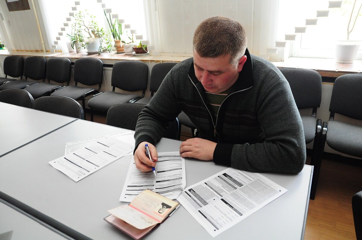    Запрет нужно зафиксировать в своей кредитной истории через портал «Госуслуги» или в МФЦ