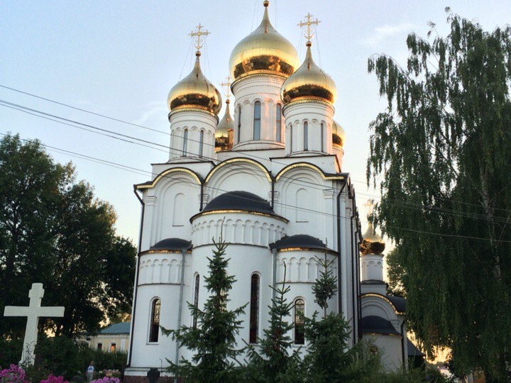 Переславль-Залесский. Закат на озере Плещеево и Свято-Никольский монастырь.