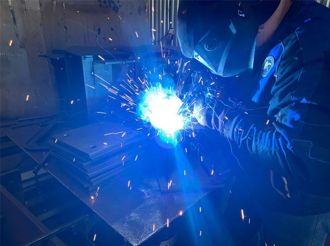 Закладные детали на заказ от Investsteel.ru