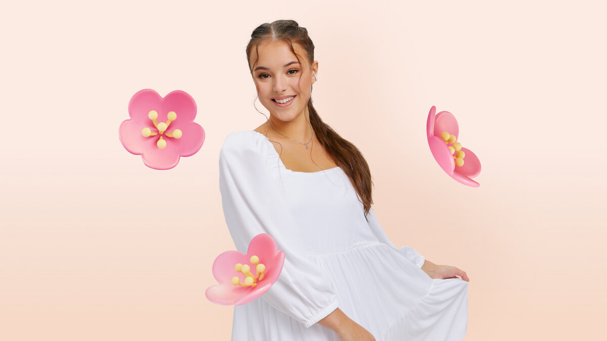 Анна Щербакова, олимпийская чемпионка по фигурному катанию, представитель бренда TCL в России. 
