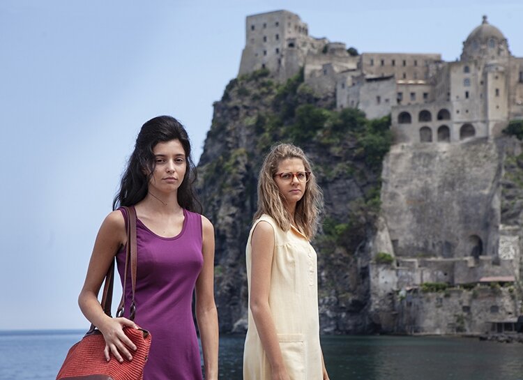 Взрослые Лену и Лила из сериала