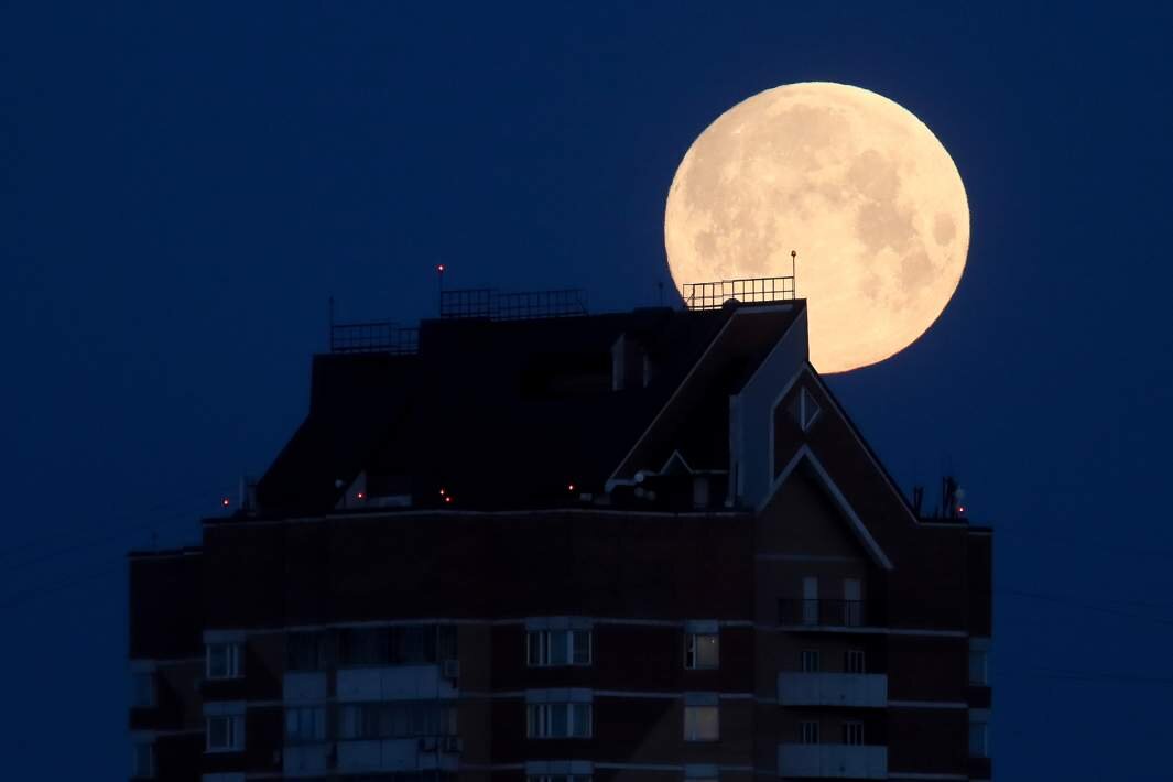 Растущая луна для стрижки волос. Когда растущая луна в марте 2024 года. Луна по неделям в марте. Планеты в марте 2023 года. Лунный календарь на март 2023.