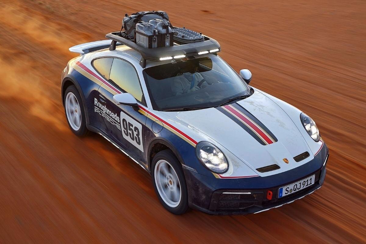 Любуемся Porsche 911 Dakar