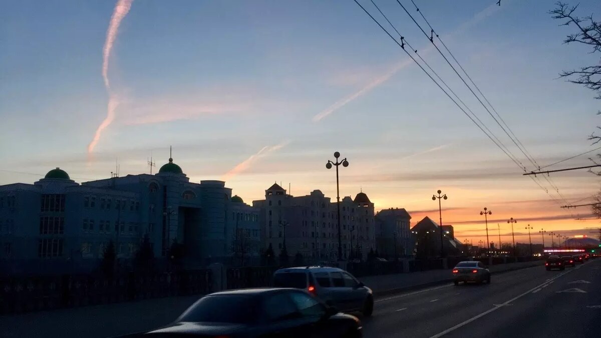     Среда, 6 марта, завершилась обсуждением наезда внедорожника Range Rover на пенсионерку, назначения нового главы МВД по РТ и возведения надземного перехода через железную дорогу.