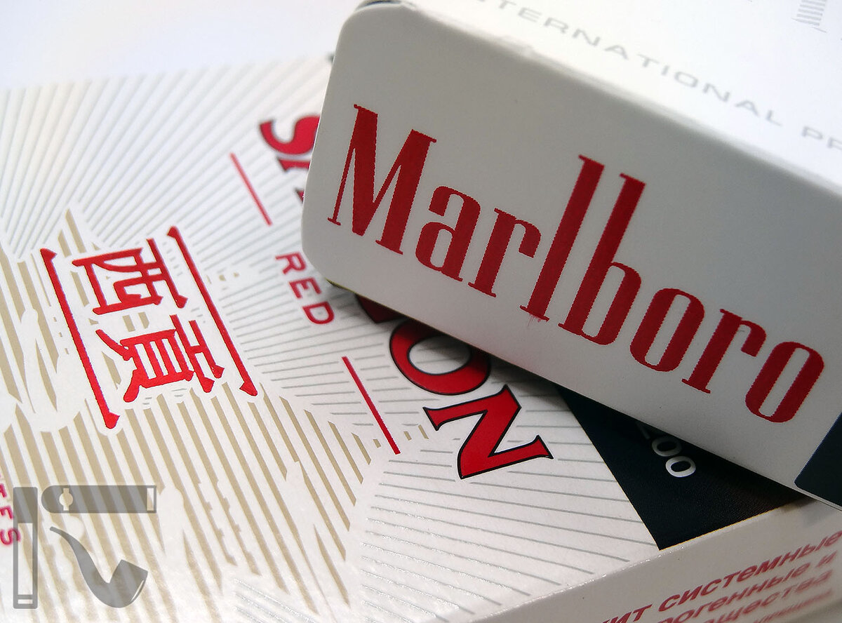 Сигареты Marlboro Red и Sai Gon. Фото: © канал "Уголок Курильщика"