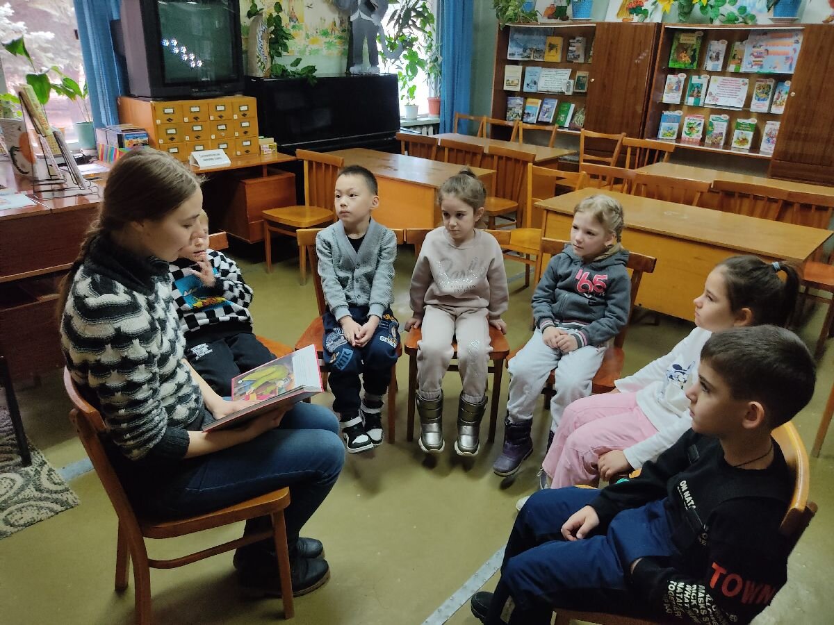 Всемирный день чтения в лух. Международный день чтения вслух. Всемирный день чтения в соух. Библиотерапия для детей инвалидов. Всемирный день чтения.