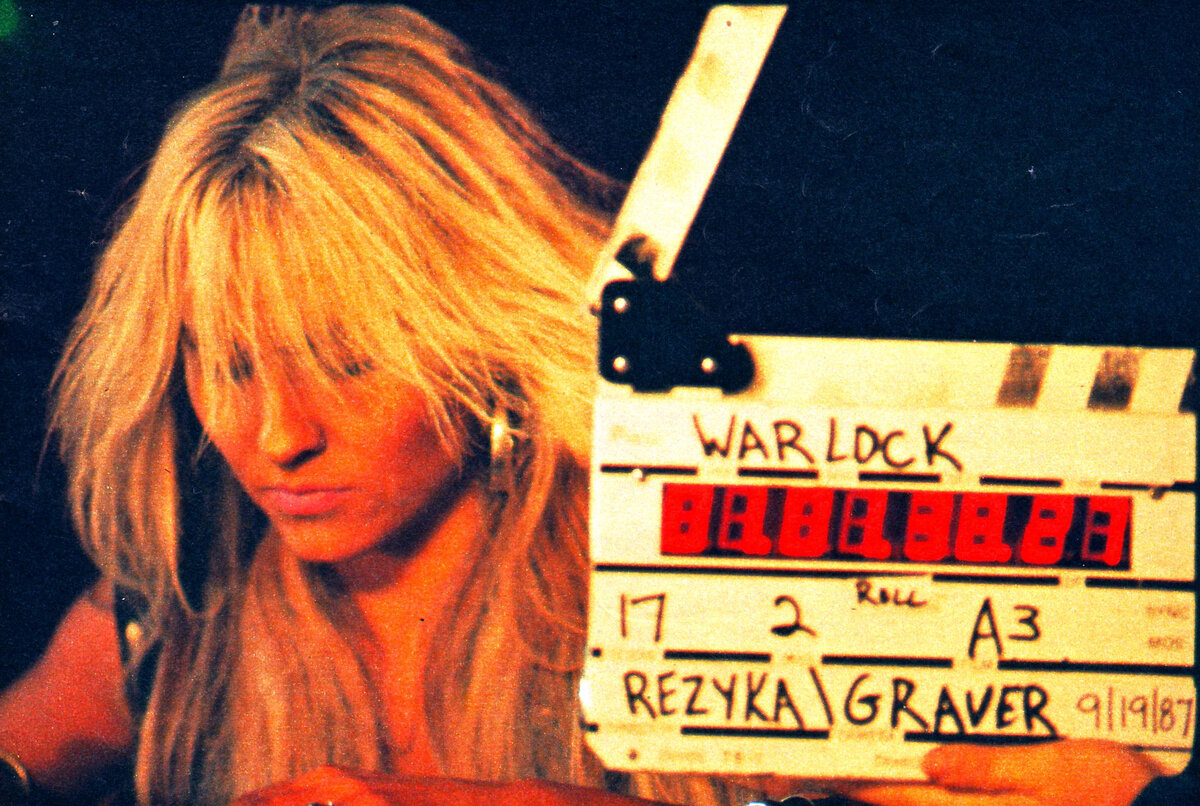 Доро Пеш на съемках клипа Warlock "All We Are"