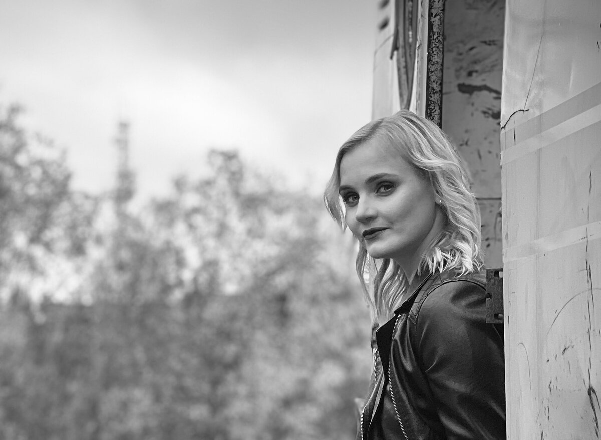 Посторонний человек | Анастасия Меньшикова | Дзен