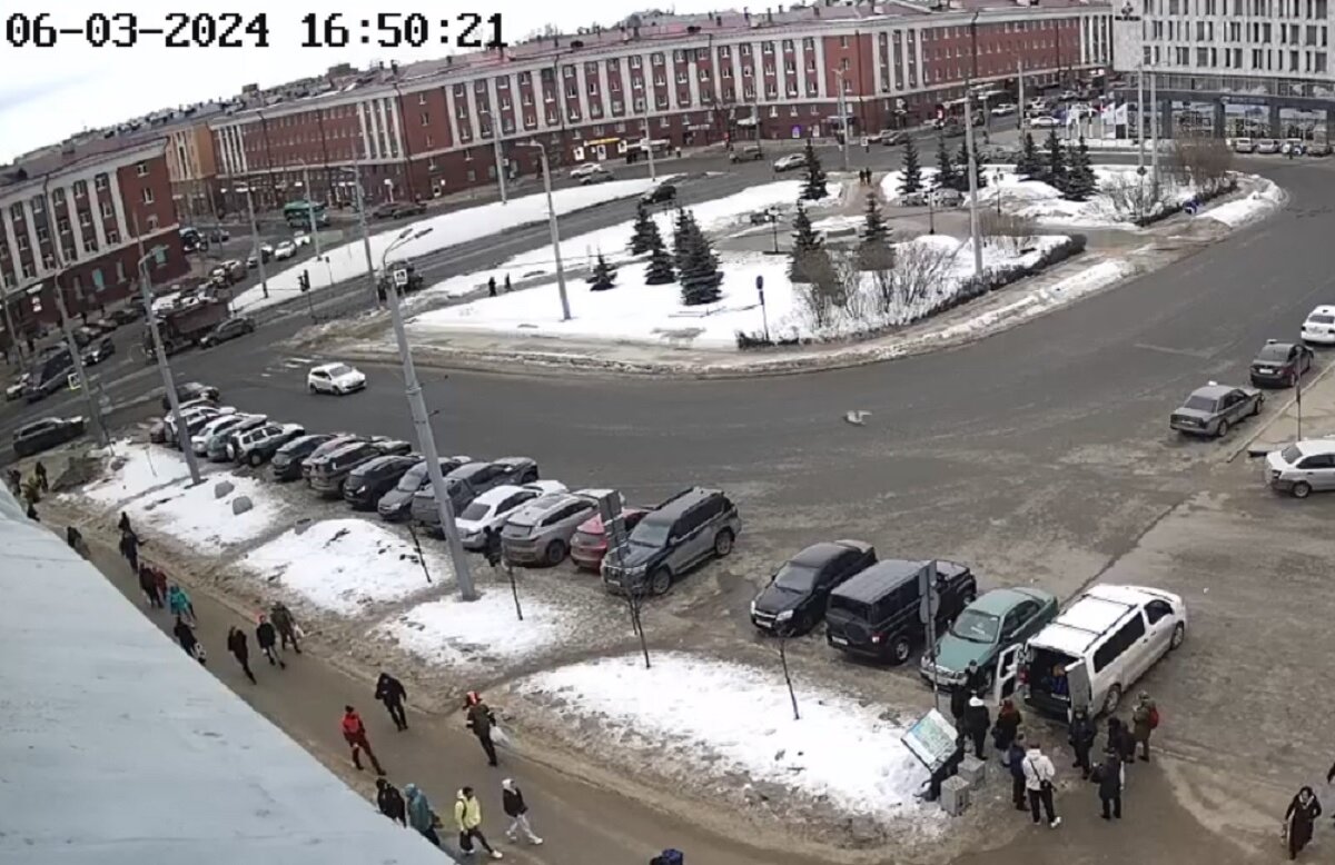    В Петрозаводске в массовом порядке запрещают парковкуМаксим Берштейн