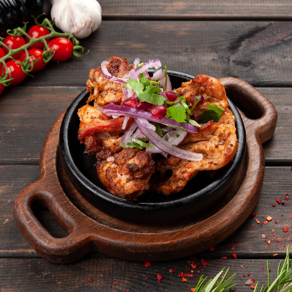 Грамотный выбор посуды для бара, кафе или ресторана подчеркнет выгодные стороны блюда, обозначит концепцию/тематику заведения.