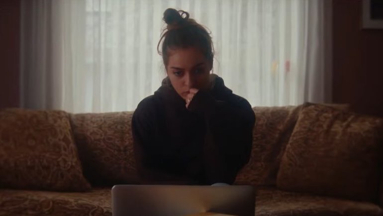    Кадр из фильма «Не смотри туда»