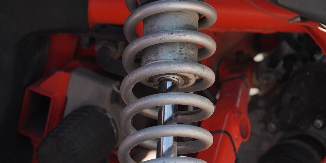 Почему ломаются задние пружины на подвеске автомобиля?