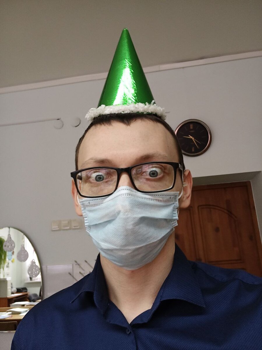 Это тоже я. На работе в школе. Времена коронавируса