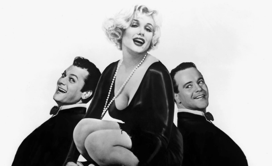 Безусловно, фильм "В джазе только девушки", вышедший в 1959 году, можно назвать фильмом на все времена и одной из самых культовых мировых комедий.-18