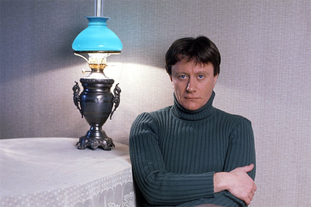  Андрей Миронов.