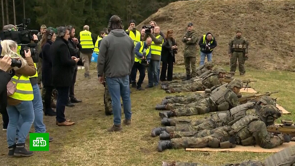    Утечка разговора военных может спровоцировать политический кризис в Германии
