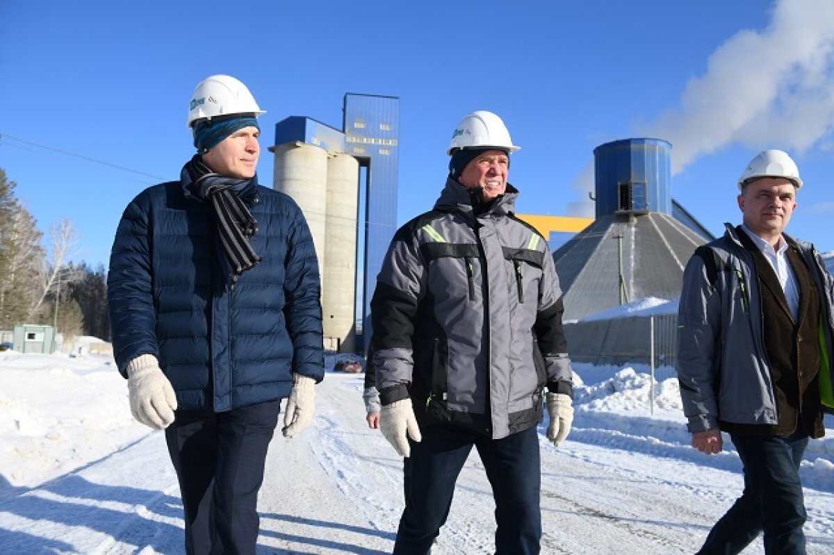    Министр инвестиций оценил темпы строительства нового завода под Сысертью