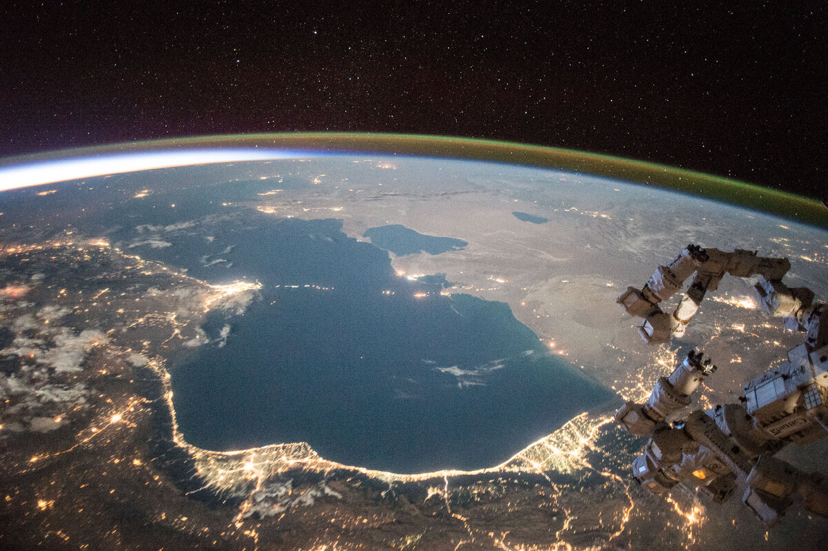 Каспийское море, вид с борта МКС, Источник: NASA.