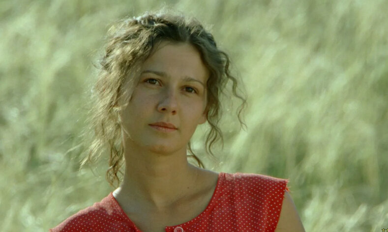 Полина Агуреева вышла на театральную сцену в 1997 году, а в кино начала сниматься в 2004 году. Фото: PInterest