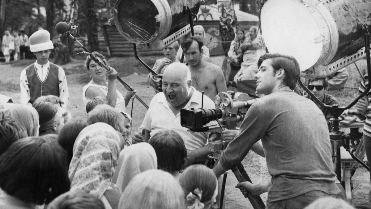 Александр Роу на съёмочной площадке фильма «Варвара-краса длинная коса»