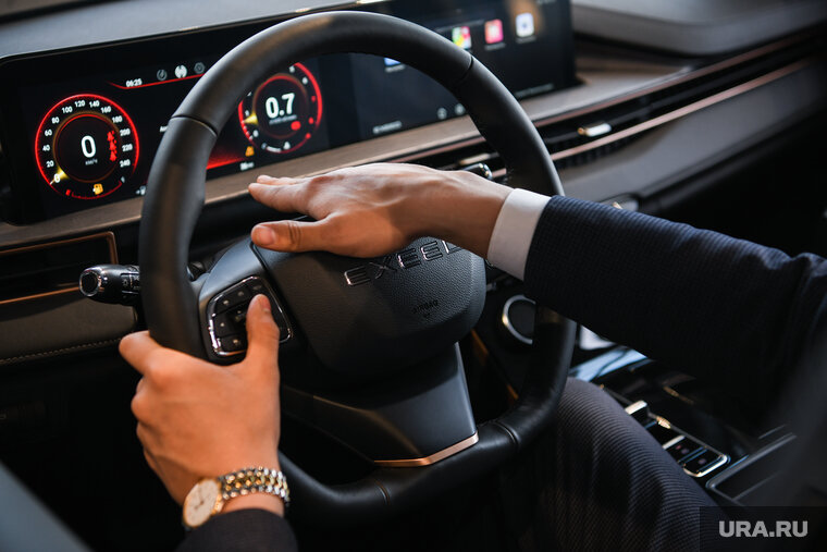    Театр планировал купить кроссовер EXEED LX FWD или его эквивалент