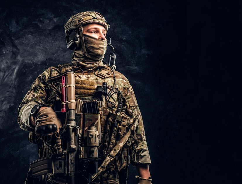 - Чё там за оружие (freepik.com)