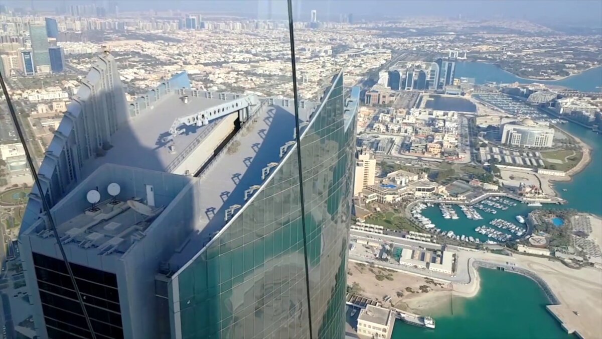 Observation Deck at 300 в Абу Даби. | Жизнь в пустыне. Официальный канал  сайта. | Дзен