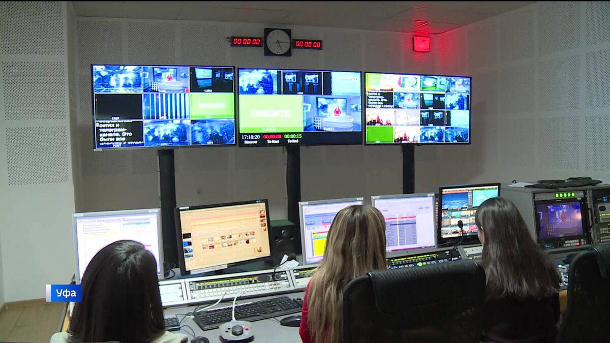    С 8 марта! В уфимском Телецентре поздравили сотрудниц ГТРК "Башкортостан" - сюжет "Вестей"