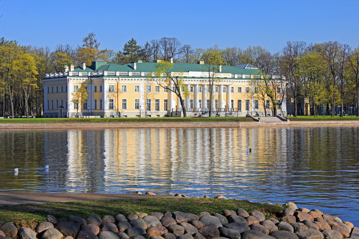 Заречье санкт петербург. Каменноостровский дворец в Петербурге.