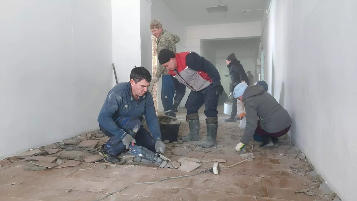     В селе Селты Удмуртии идет капитальный ремонт здания Детской школы искусств.