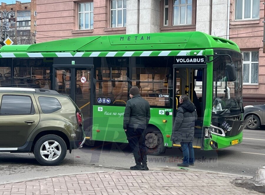 расписание автобусов курск медвенка. расписание автобусов до курска. автовокзал курск расписание автобусов. расписание автобусов ракитное курск. автовокзал курск.