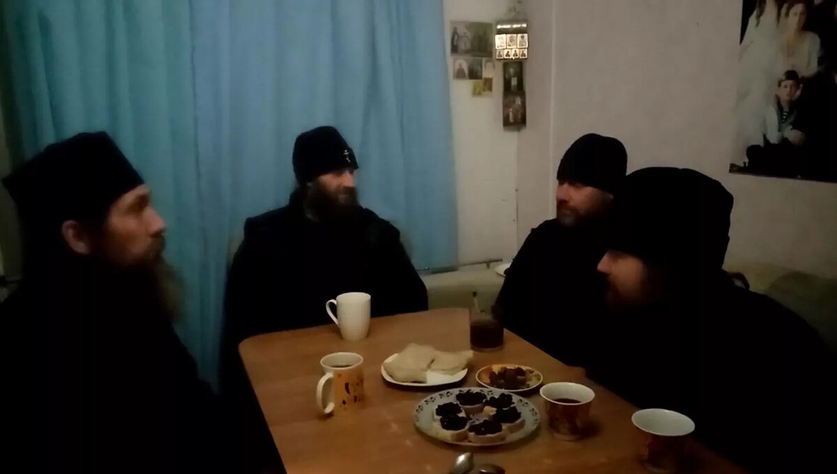 
Стоп-кадр видео схимитрополита Зосимы
