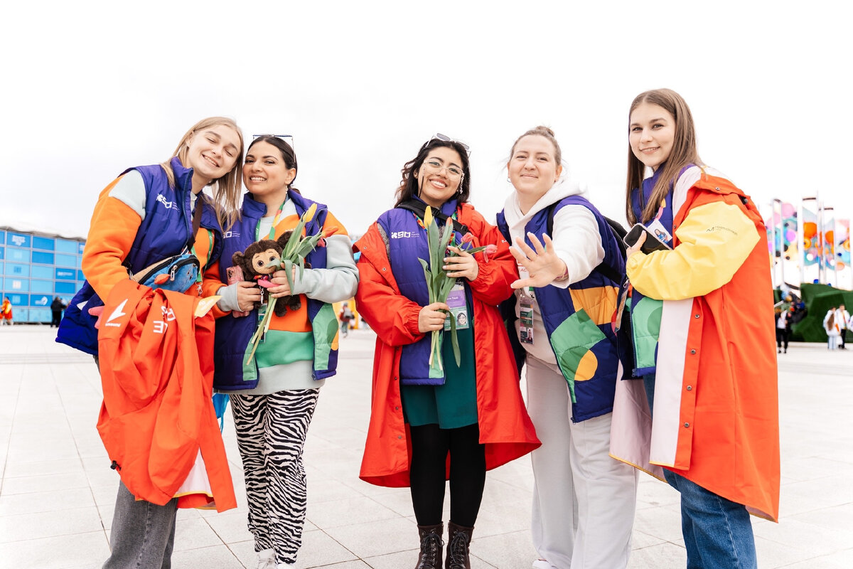 Ноябрьские праздники 2024. Какой сегодня праздник в мире 2024. Какой сегодня праздник в мире 2024. Церковные праздники в 2022. Праздники сегодня.