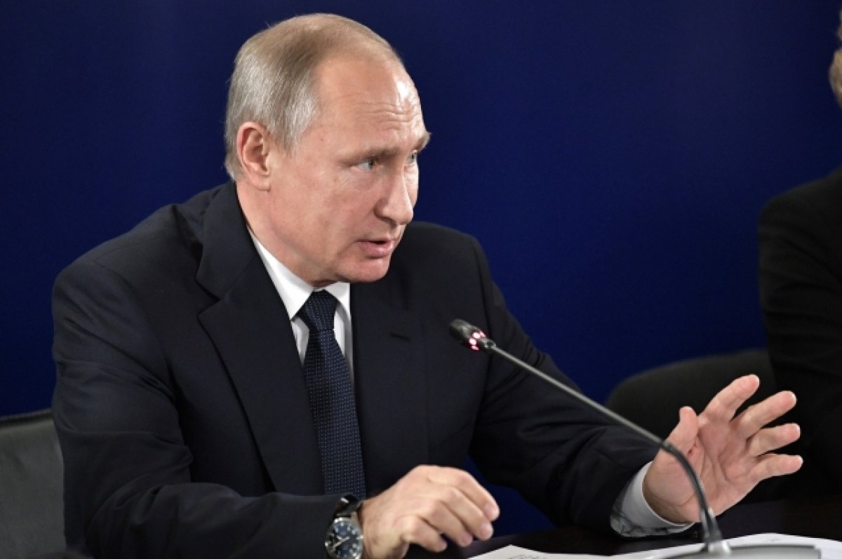    Путину продемонстировали тренировочный комлекс Дворца самбо в Краснодаре