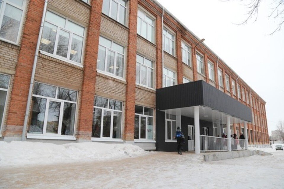 школа 58 ижевск фото. школа 12 ижевск. школа искусств ижевск дзержинского. школа искусств ижевск дзержинского. школа 62 ижевск.