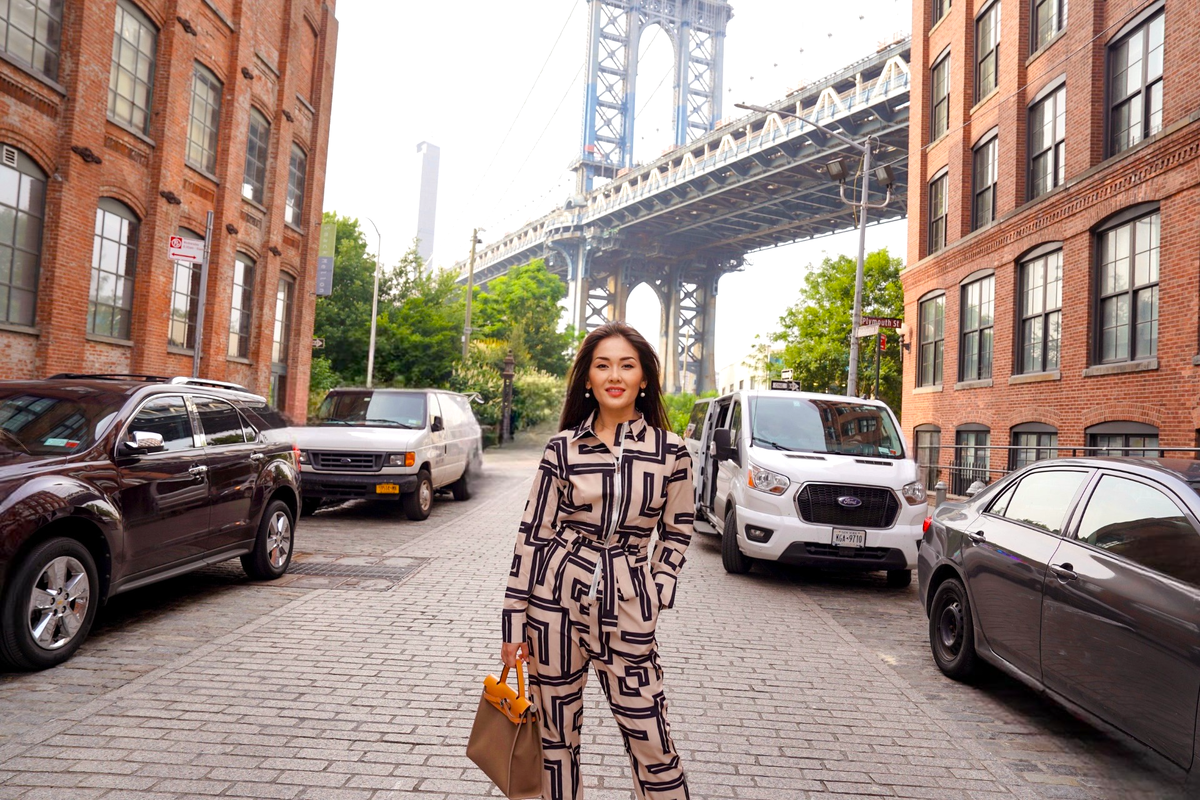 Иммиграционный адвокат в США - Айя Балтабек в Нью-Йорке