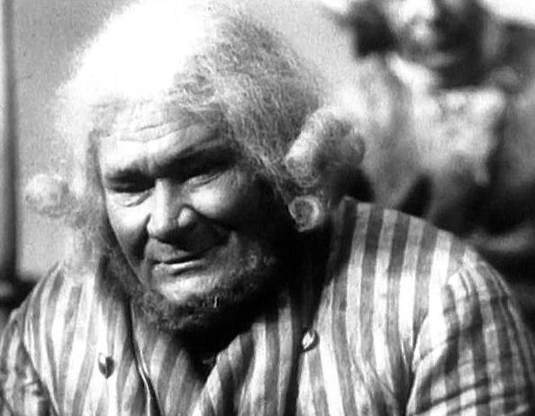 Николай Мичурин в фильме "Остров сокровищ" (1937). Фото: kino-teatr.ru