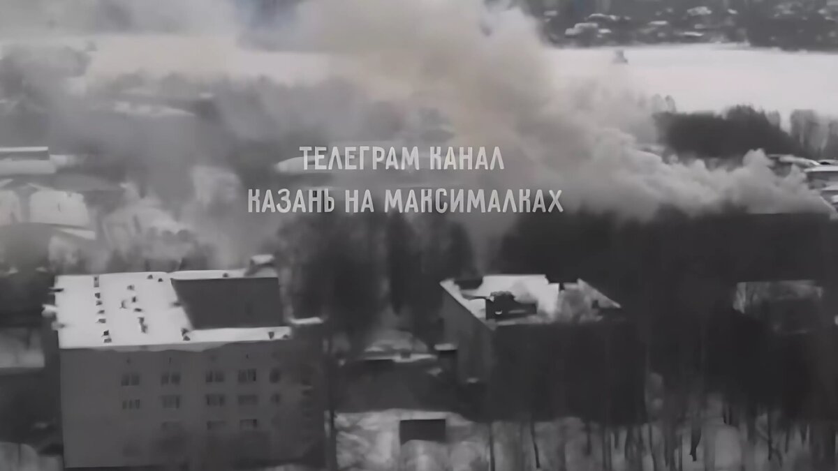    Сегодня в полдень, 7 марта, в Казани на территории танкового училища заметили густой черный дым. Очевидцы сообщили, что возгорание случилось в казарме. Подробнее о том, что произошло, — в материале Inkazan.