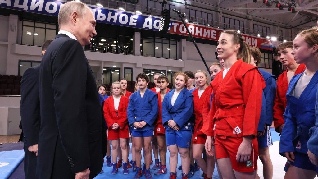     Владимир Путин в краснодарском Дворце самбо. Источник: kremlin.ru Автор фото: Пресс-служба Кремля
