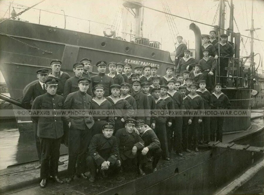 Фото из интернета с сайта www.photo.war.com