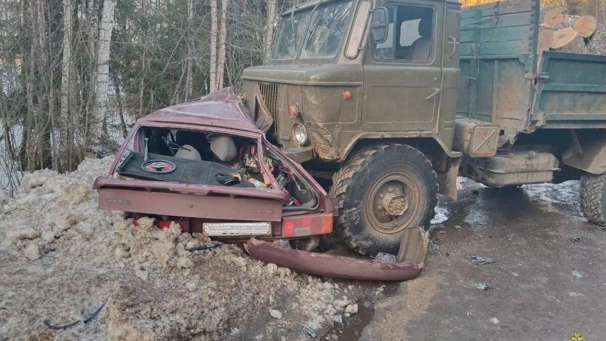     Жуткие кадры с места происшествия опубликовали в Telegram-канале полиции региона.