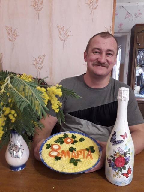 на фото Шахтинец Сергей из личного архива