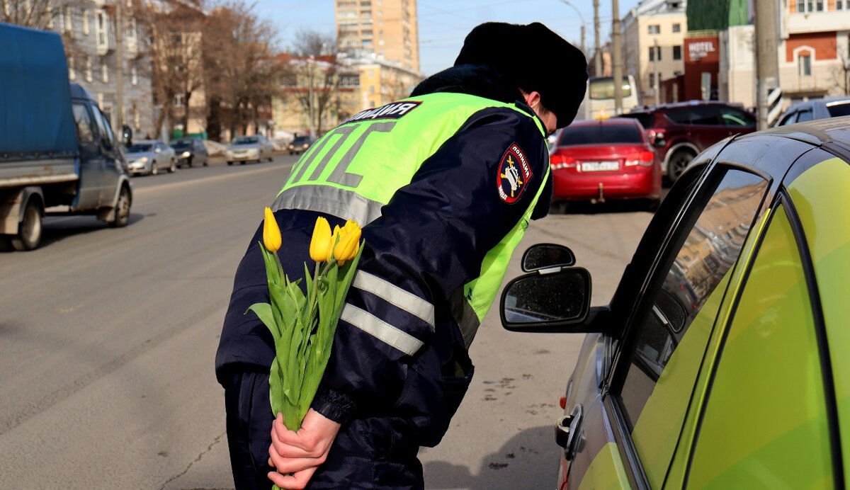 Массовые рейды ГИБДД к 8 марта стартовали в регионах РФ | Автосправочная /  Avtospravochnaya | Дзен