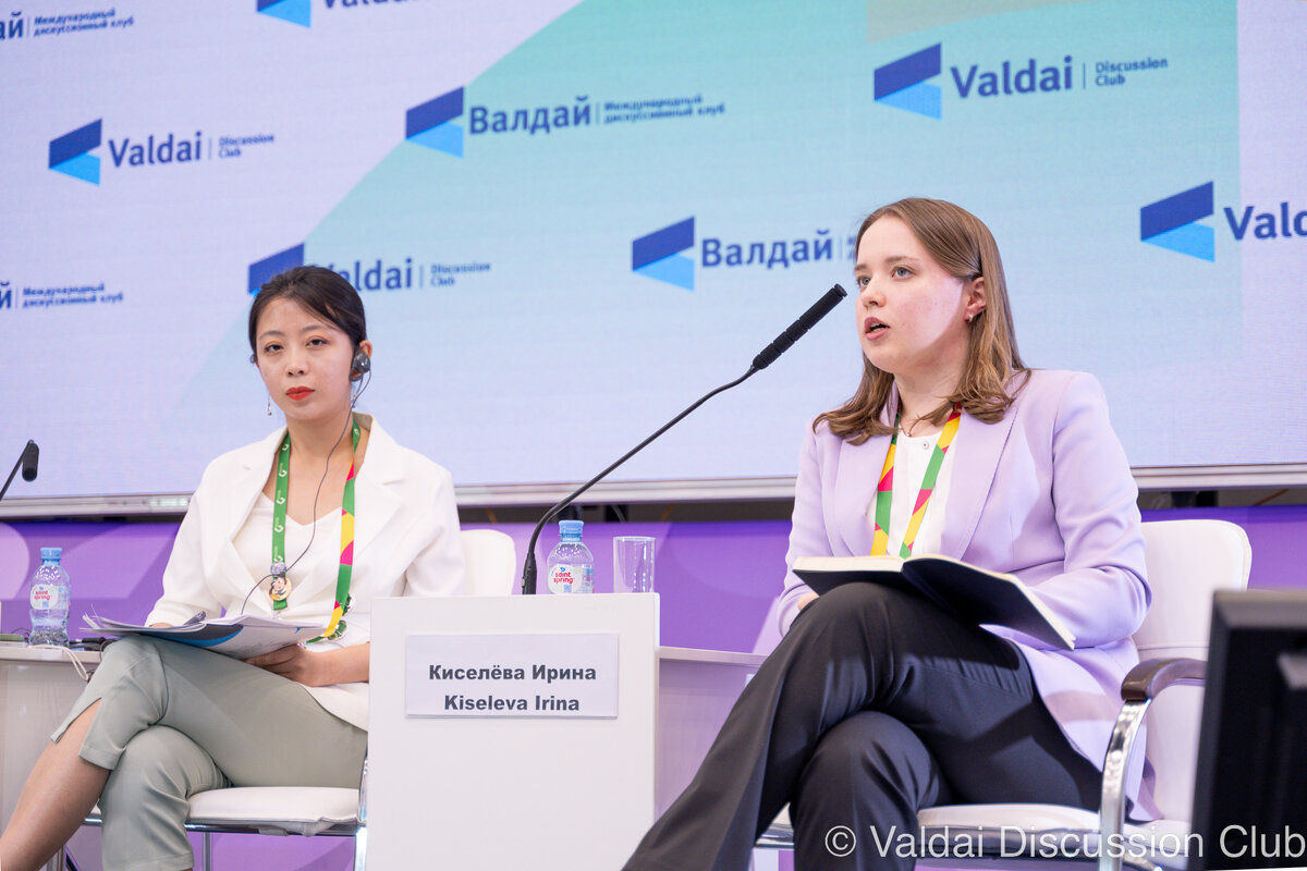 Чжоу Чжуовей, Ирина Киселева © Клуб «Валдай»