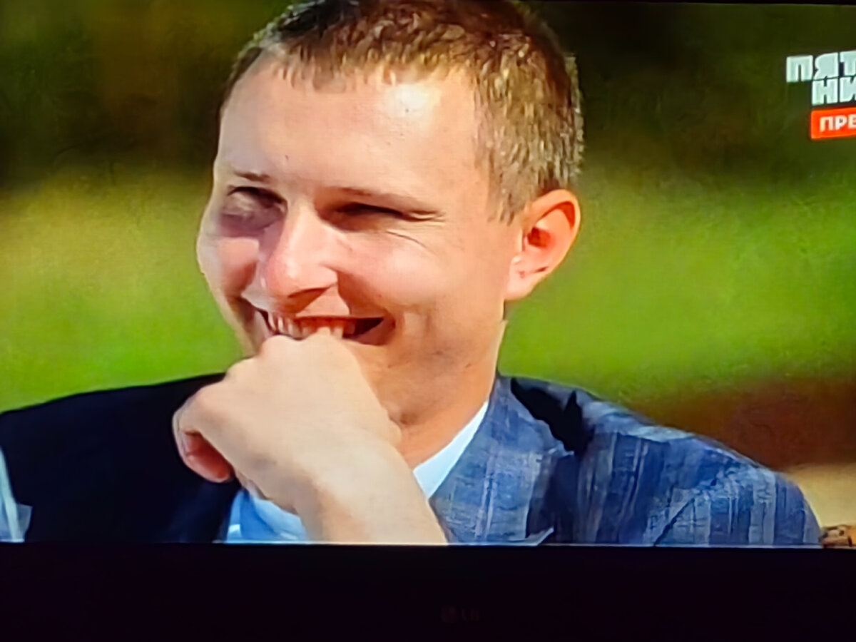 между нами девочками первый канал 2012. женщины донбасса. 02. 02. большие девочки выпуск от 15.