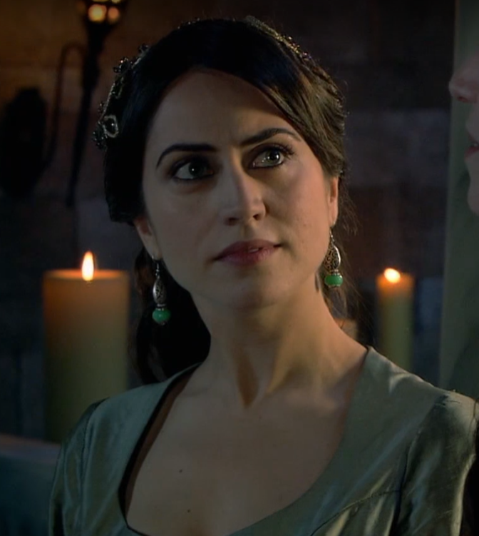 Гюльфем, кадр из сериала.