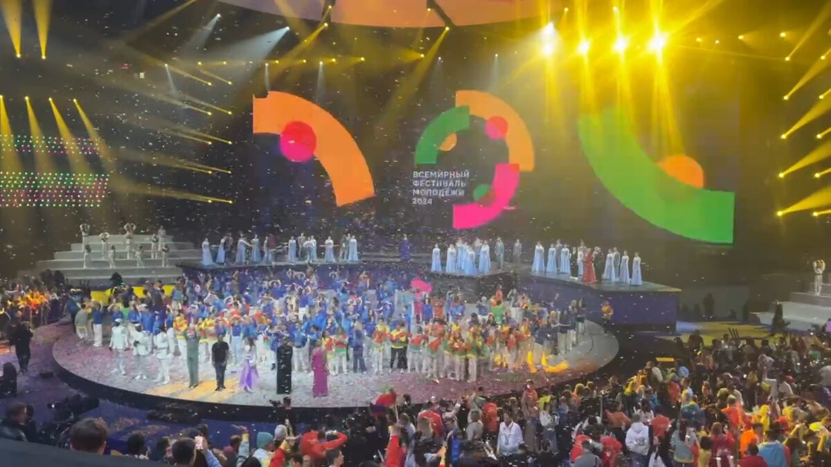    Вечно молодой: кто закрыл фестиваль