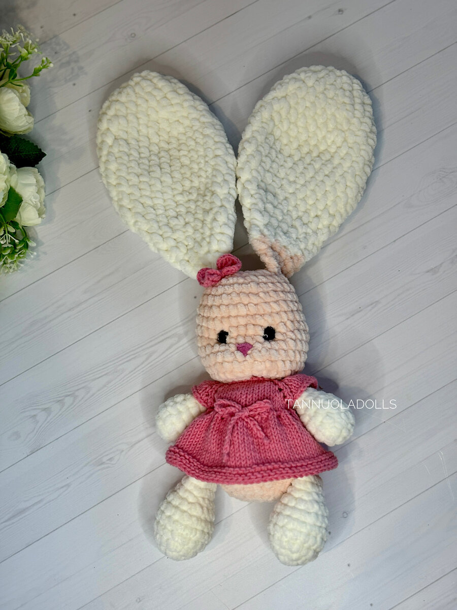 Заяц с большими ушами